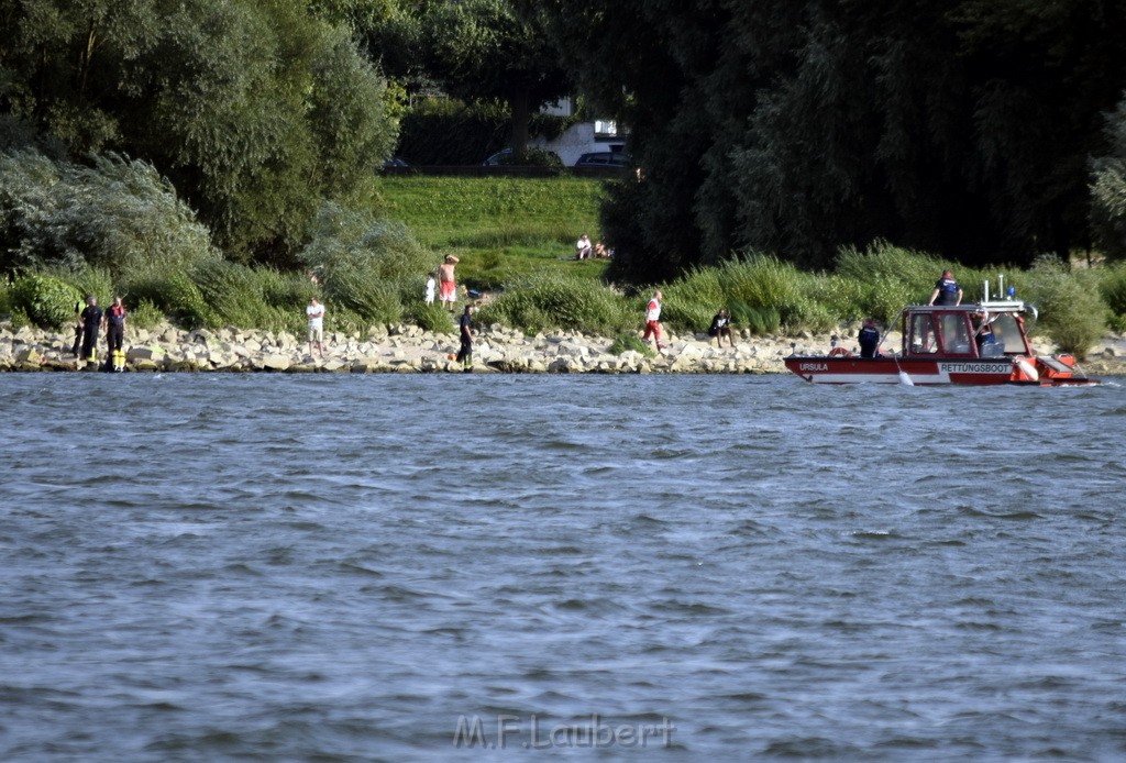 Personensuche im Rhein bei Koeln Rodenkirchen P155.JPG - Miklos Laubert